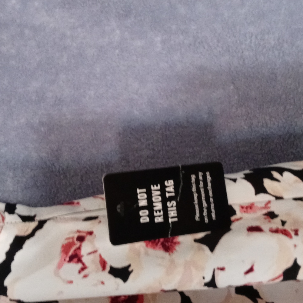 Express Floral Jumper/Romper - Picture 7 of 8